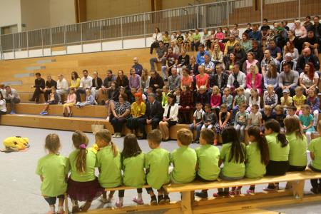 PRVOŠOLČKI RAKEK 05 FOTO LJUBO VUKELIČ